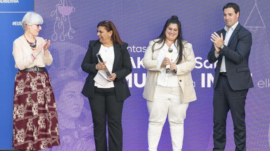 Imagen del acto de entrega del Premio Emakunde