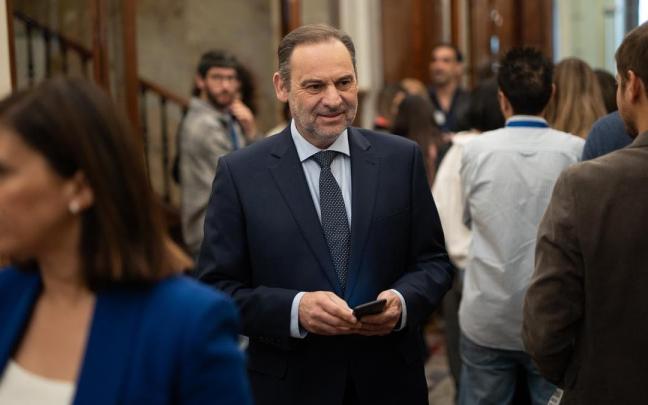 El exministro de Transportes José Luis Ábalos en el Congreso de los Diputados. / EP El exministro de Transportes José Luis Ábalos en el Congreso de los Diputados.