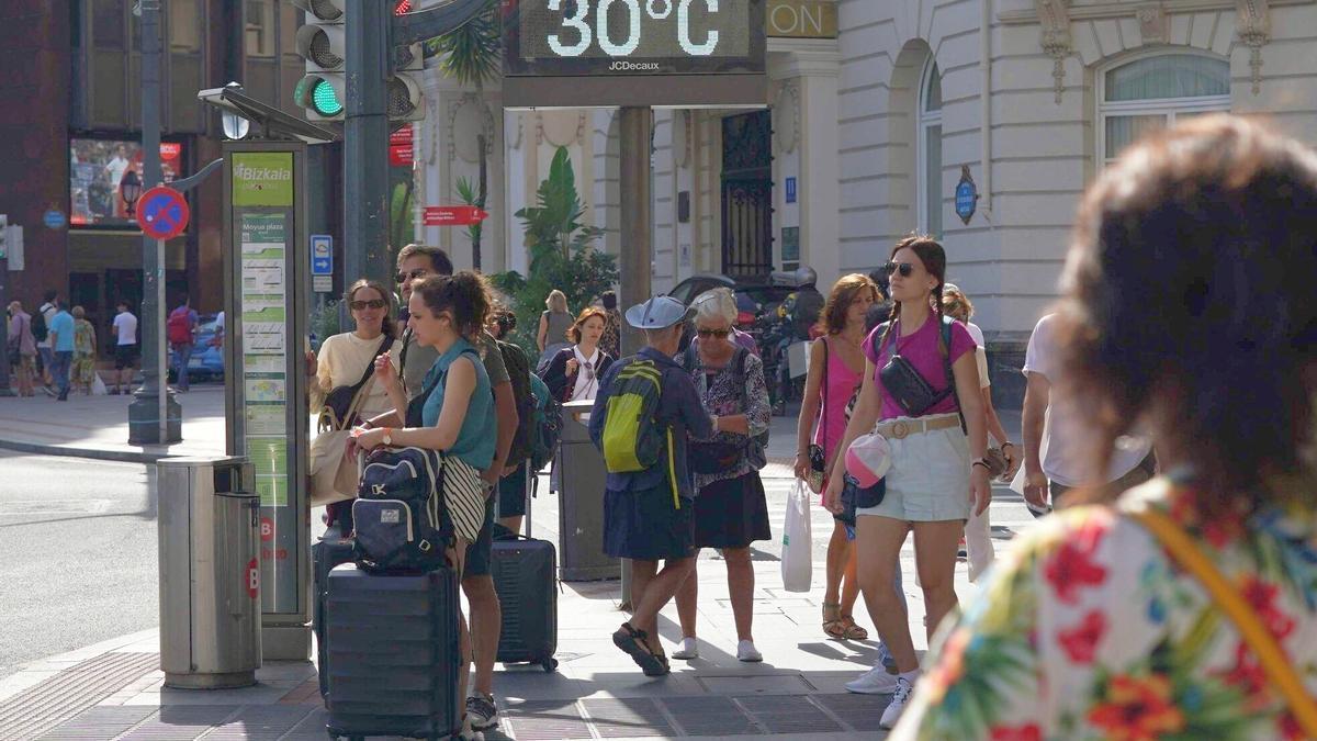 En el interior de Euskadi podrán superarse los 40 grados centígrados a lo largo del día.