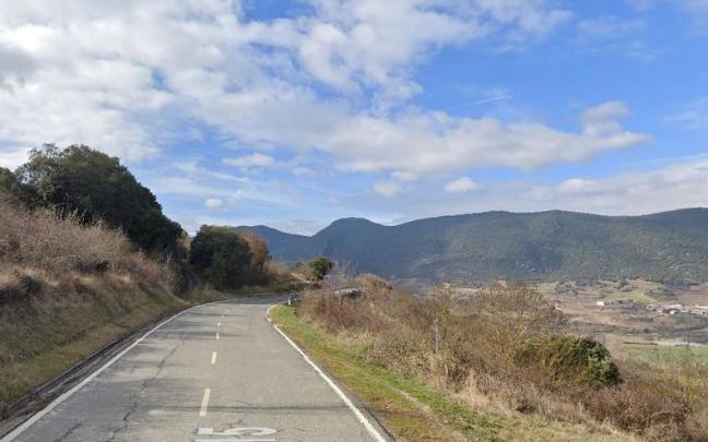 La carretera NA-7015, entre Zizur y Belascoain, donde se produjo el accidente. La carretera NA-7015, entre Zizur y Belascoain, donde se produjo el accidente.