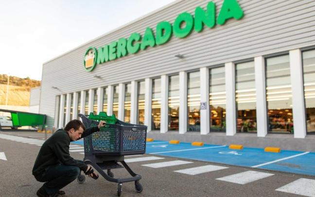 Exterior de Mercadona en Estella Exterior de Mercadona en Estella