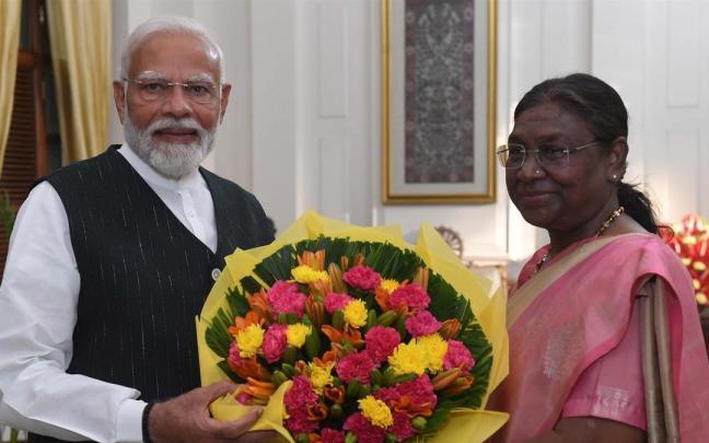 El primer ministro de India, Narendra Modi, y la presidenta de India, Droupadi Murmu. / EP El primer ministro de India, Narendra Modi, y la presidenta de India, Droupadi Murmu.