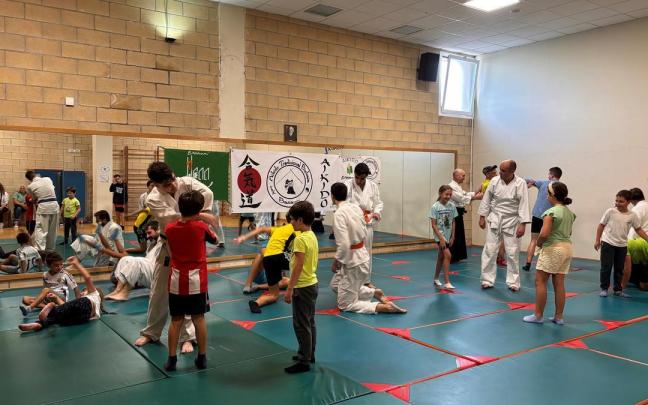 Bizi Kirola Euskaraz de Basauri permitirá el domingo practicar euskera y disfrutar del deporte