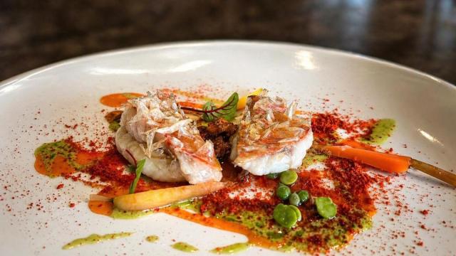 Salmonete, un plato que combina intensidad y precisión.