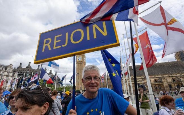 Una manifestación recorrió las calles de Londres el pasado sábado para pedir el reingreso en la UE.