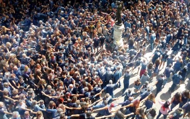Se busca recoger miradas diversas que ayuden a reflejar la identidad de Bermeo.