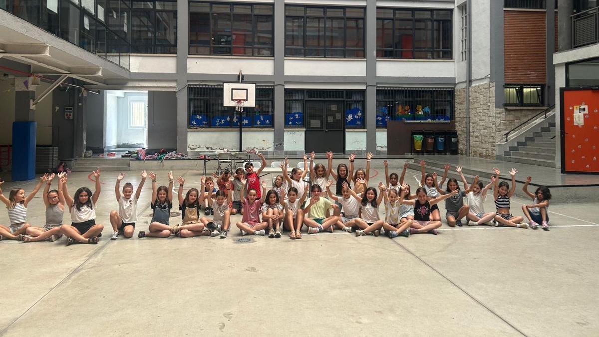 Niñas y niños de Lazkao.