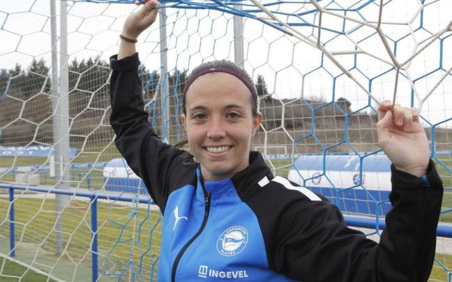 Alba Aznar, capitana del Deportivo Alavés Femenino Alba Aznar, capitana del Deportivo Alavés Femenino