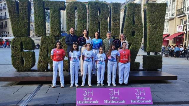 Presentación del Torneo Hiru Hiriburuak de pelota a mano femenina.