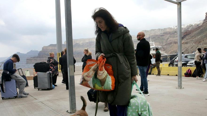 Santorini sufre una oleada de terremotos: miles de evacuados protagonizan una huida en masa
