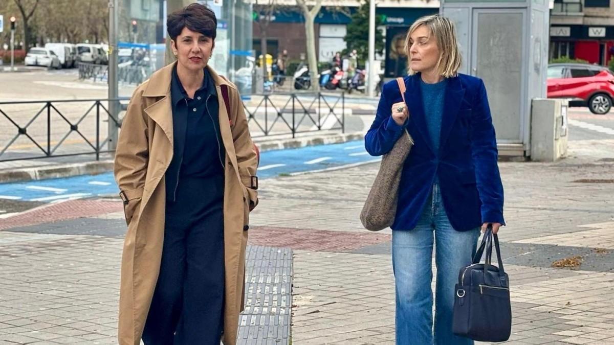 La portavoz del PNV en el Congreso, Maribel Vaquero, y la previsible cabeza de lista por Bizkaia, Idoia Sagastizabal