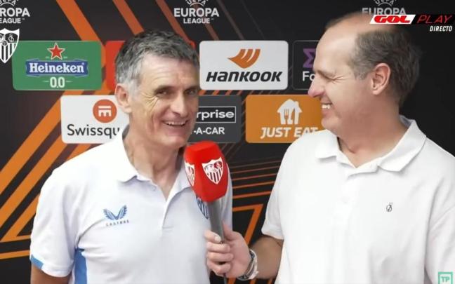Mendilibar, hablando para la televisión del Sevilla. Mendilibar, hablando para la televisión del Sevilla.