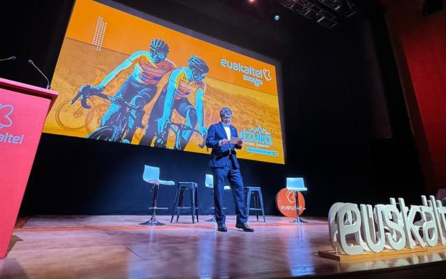El Euskaltel-Euskadi ha presentado este martes el equipo con el que competirá en la Itzulia.