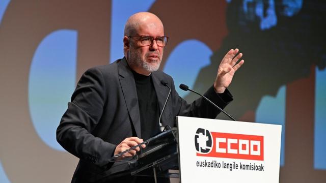 El secretario general de CCOO, Unai Sordo rechazó ayer en Euskadi la territorialización del salario mínimo interprofesional.