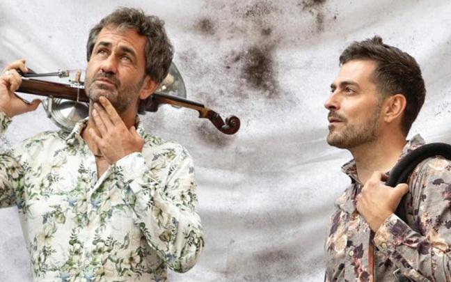 Dúo que forma el grupo Feten Feten que tocarán en Orio este viernes. / N.G. Dúo que forma el grupo Feten Feten que tocarán en Orio este viernes.