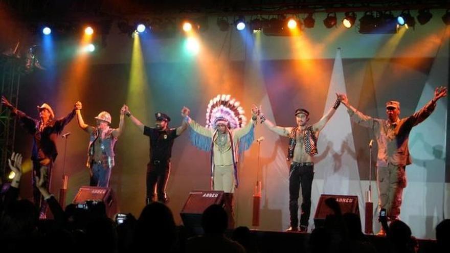 Un concierto de los Village People