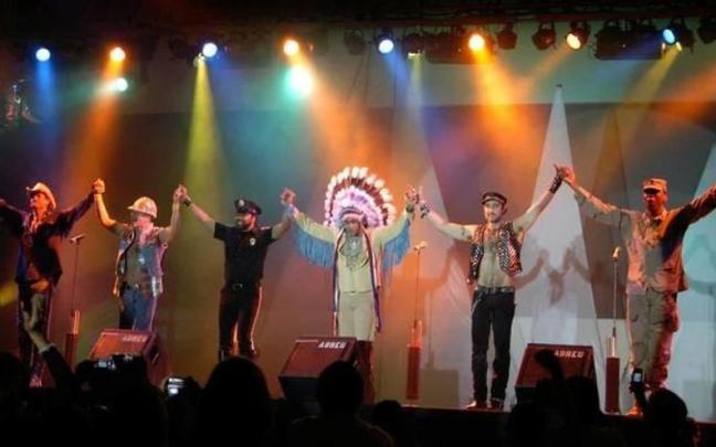 Un concierto de los Village People Un concierto de los Village People
