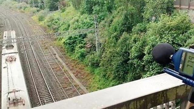 Sagarrak pide medidas más contundentes para mitigar el ruido ferroviario en Basauri / G.E. Sagarrak Sagarrak pide medidas más contundentes para mitigar el ruido ferroviario en Basauri