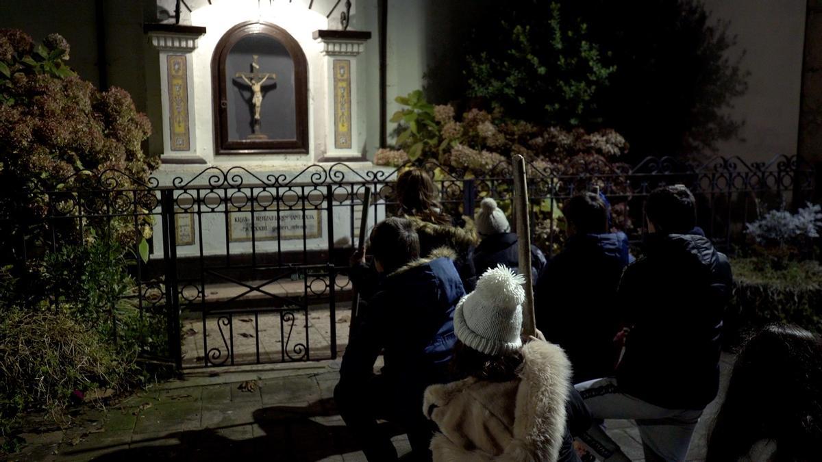 Eako abendu neska mutilak