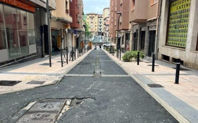 Foto de la calle Juan Arana, donde este jueves comenzarán los trabajos.