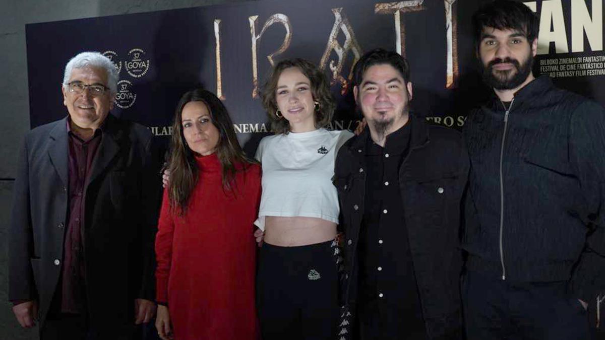 Justo Ezenarro, Itziar Ituño, Edurne Azkarate, Paul Urkijo y Eneko Sagardoy, hoy, en Azkuna Zentroa.