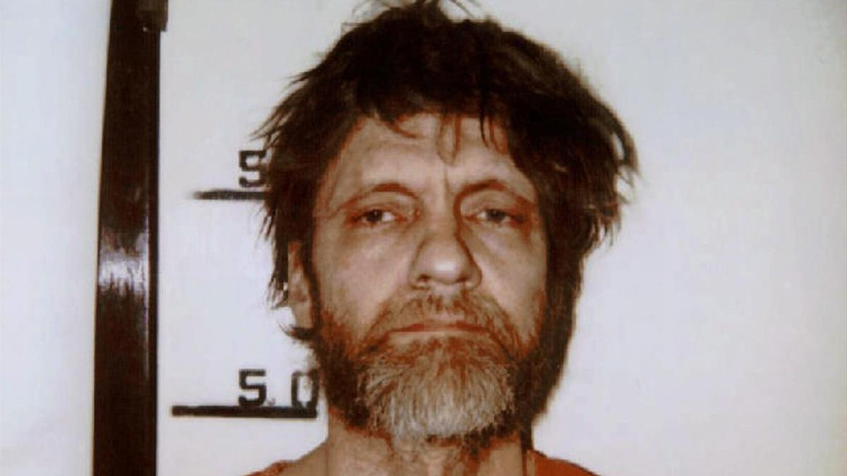 El terrorista Theodore 'Ted' Kaczynski, conocido como 'Unabomber', en su foto del archivo policial, tomada en 1996