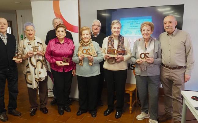 Homenajeado por su labor en Nagusilan, en el encuentro que ha tenido lugar en el Hogar del Jubilado de Elgoibar.