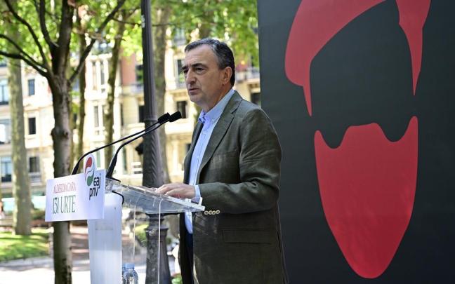 El presidente del EBB del PNV, Aitor Esteban, en un acto anterior
