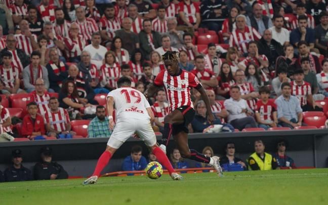 Nico Williams durante el partido Nico Williams durante el partido