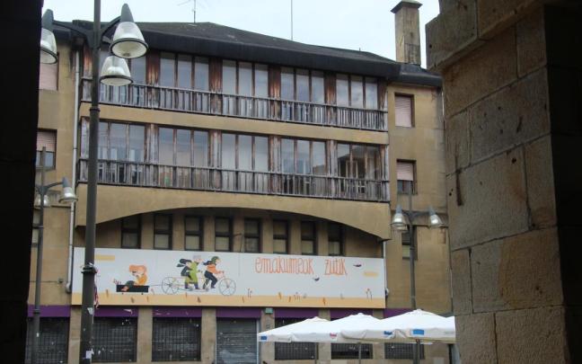 Derribo del antiguo edificio de Correos