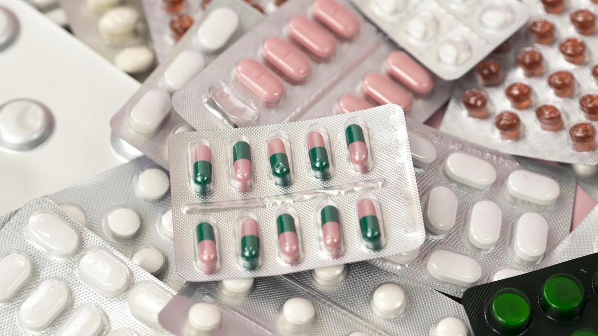 El anteproyecto de ley prevé que la prescripción de medicamentos se haga atendiendo a su principio activo.