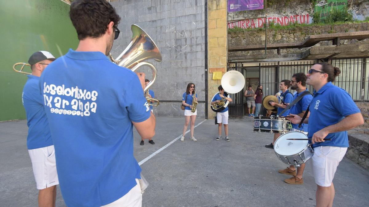 Charanga Joselontxos.