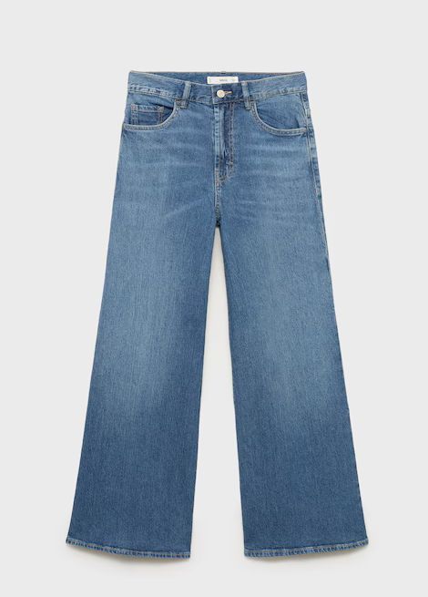 Vaqueros hay de todos los estilos, pero el wide leg es el que marca tendencia esta primavera.