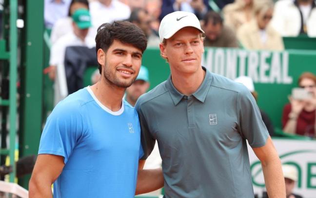 Carlos Alcaraz y Jannik Sinner, en la final de Montecarlo.