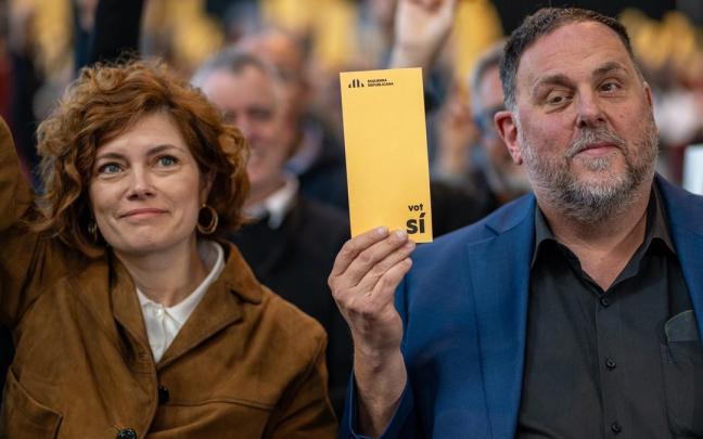 Elisenda Alamany y Oriol Junqueras, durante una reunión de ERC en Barcelona. / EP Elisenda Alamany y Oriol Junqueras, durante una reunión de ERC en Barcelona.