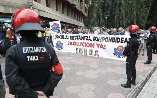 La marcha ha sido secundada por menos agentes que la semana pasada. La marcha ha sido secundada por menos agentes que la semana pasada.