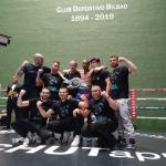 Saúl Luna celebra con todo su equipo el título logrado. Foto: Club Deportivo Bilbao