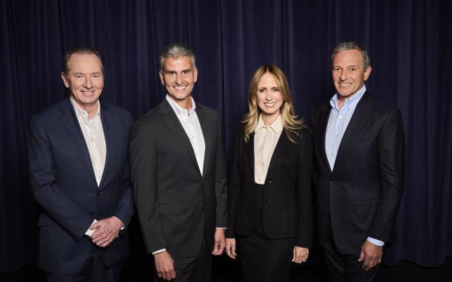 James Gorman, Josh D'Amaro, Dana Walden y Robert Iger.