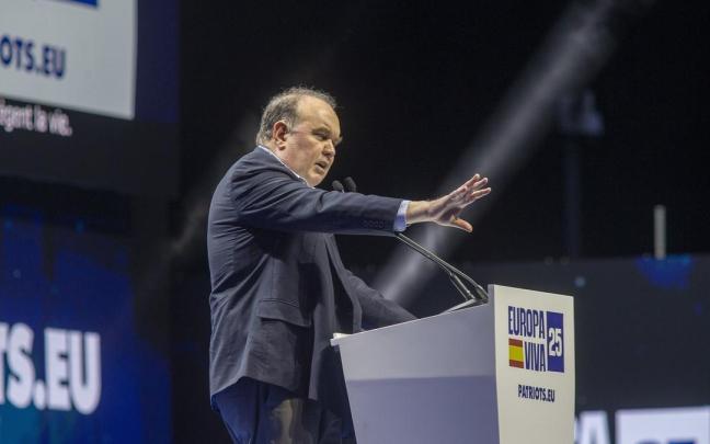 Rafael López Aliaga, el candidato presidencial de la ultraderecha peruana.