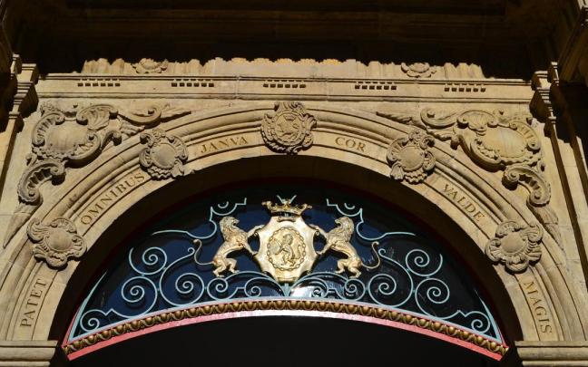 Detalle de la fachada del Ayuntamiento de Pamplona. Redacción DNN