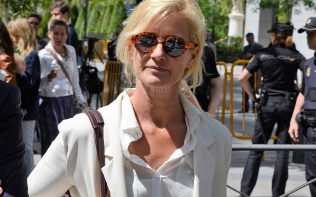 La actriz Ana Duato llegando a la Audiencia Nacional para declarar