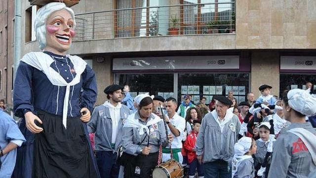 La Eskarabillera, protagonista de las fiestas/ DEIA - I. UGARTE