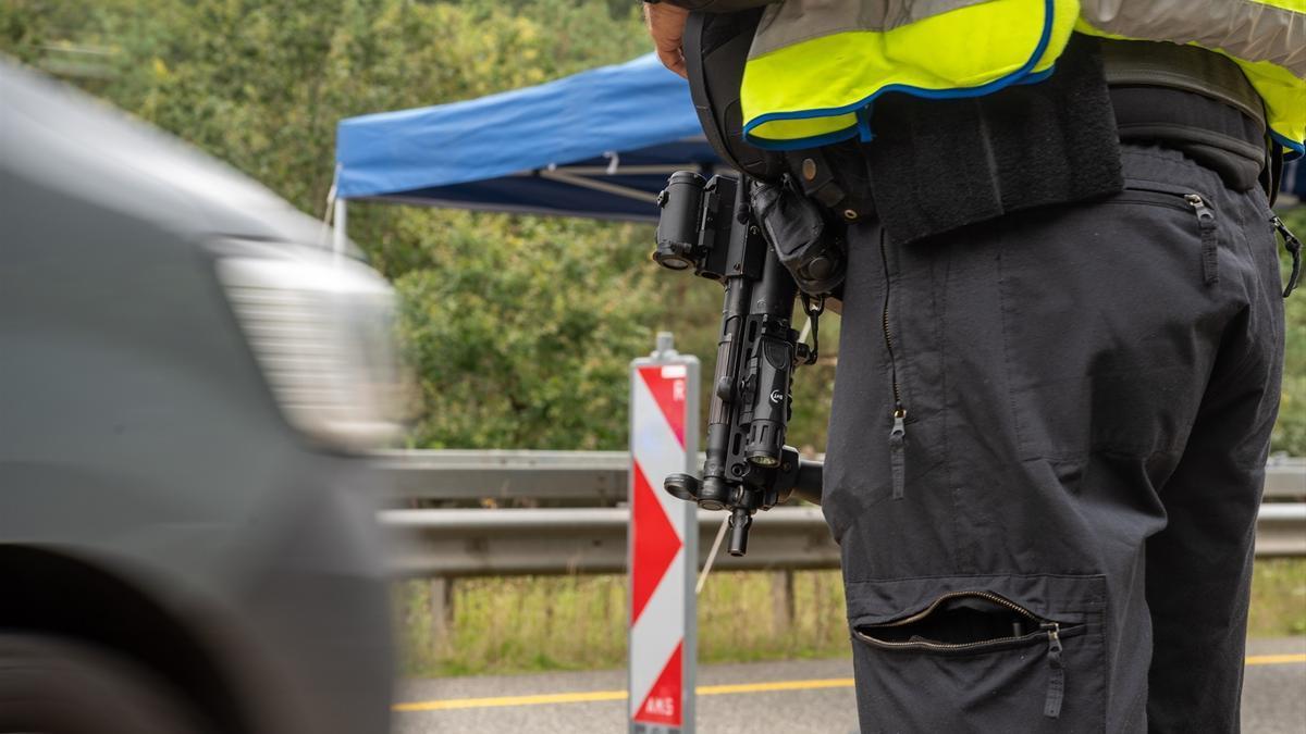 Austria levanta su veto a la entrada plena de Rumanía y Bulgaria al espacio sin fronteras Schengen.