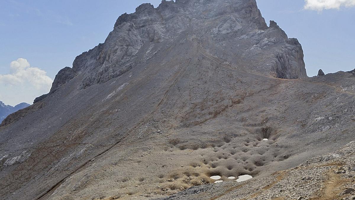 Imagen de Peña Vieja en Picos de Europa.