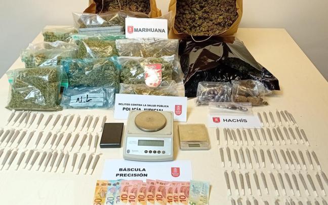 Drogas y otros efectos intervenidos por la Policía Foral. Drogas y otros efectos intervenidos por la Policía Foral.