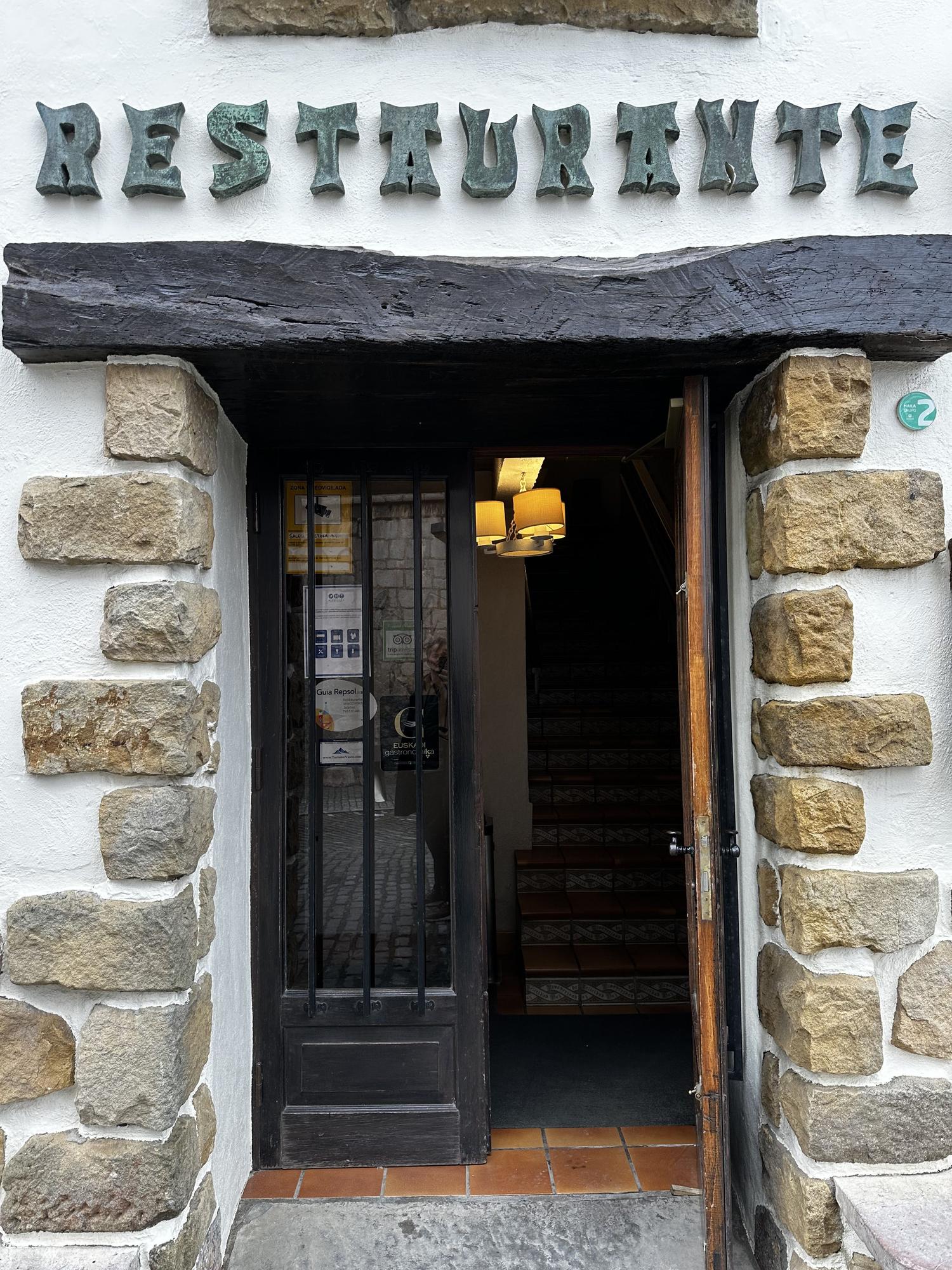 La entrada al Salegi.