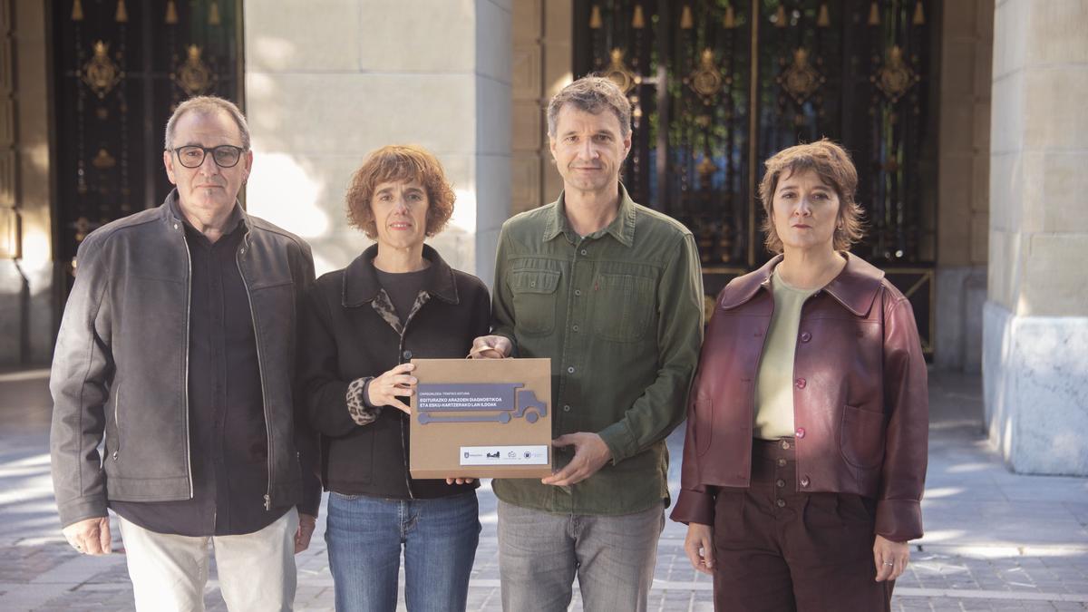 Los cuatro alcaldes de Oarsoaldea con el diagnóstico.