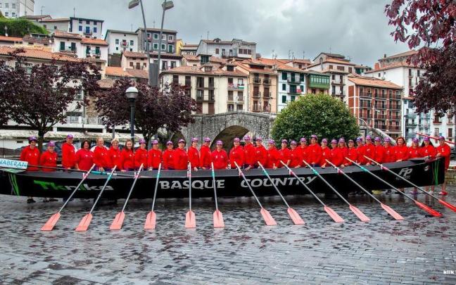 Andrak Erramutan taldea 45 urtetik gorako 30 emakumek osatzen dute, denak ondarrutarrak