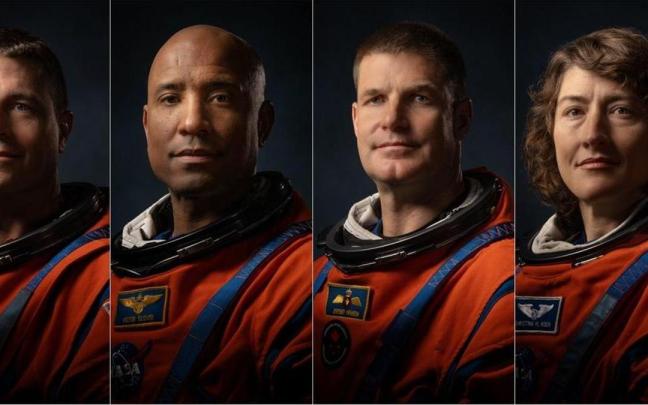 De izquierda a derecha, Reid Wiseman, Victor Glover, Jeremy Hansen y Christina Koch.