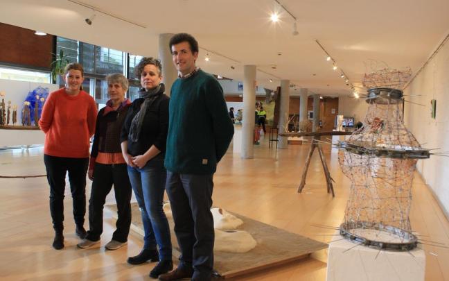 Dieciocho escultoras muestran en Barakaldo su visión de la vida a través de sus obras